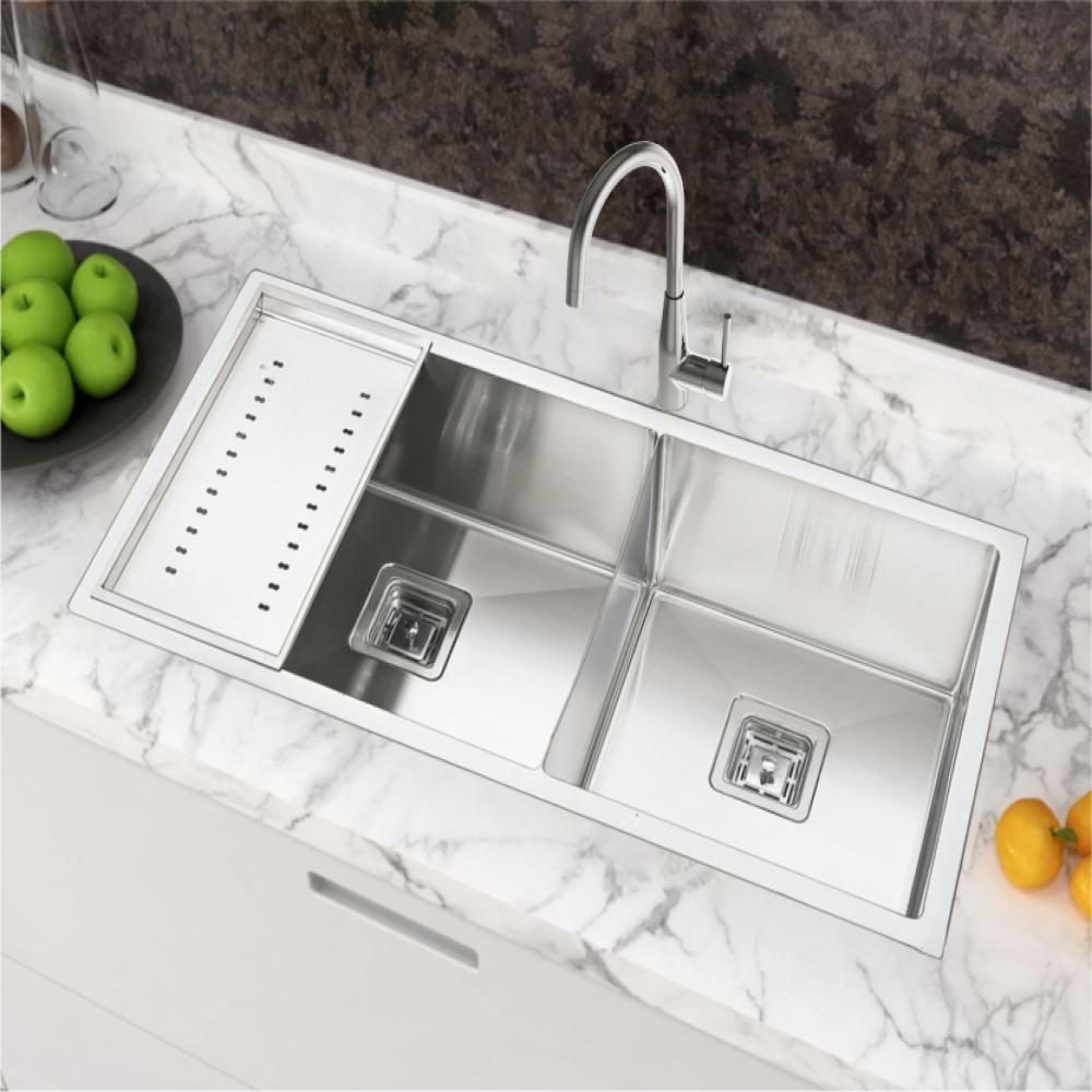 Signature Quadra Kitchen Sink